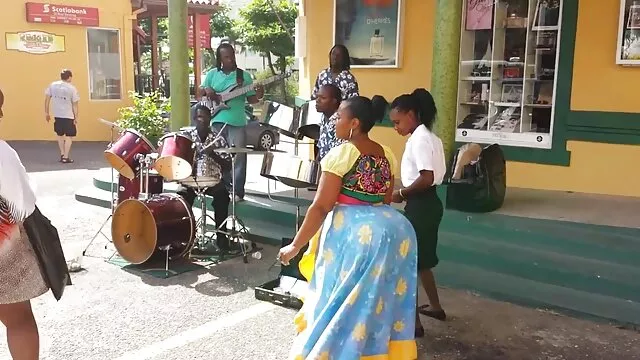 この女子高生emo肛門の試みを与える 女性 向け エッチ ムービー