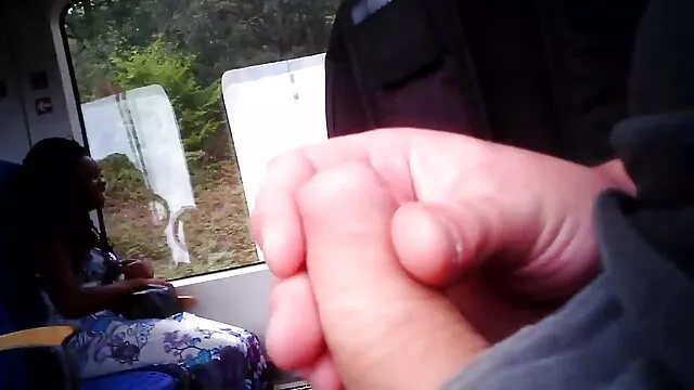 彼女の大きな猫でちょうど彼女の拳を感じた イケメン エロ 動画