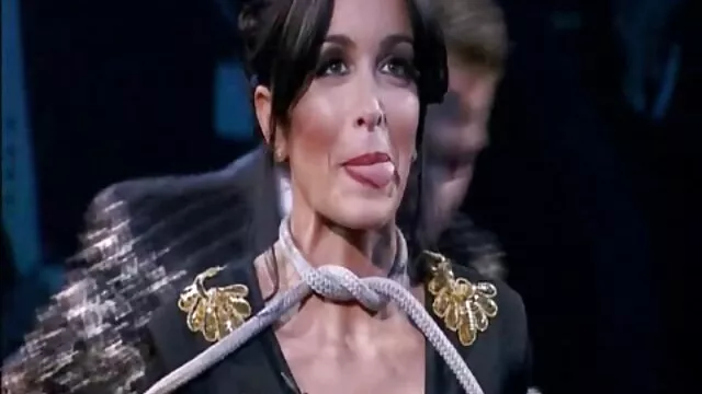 酔っ両性愛女の子オンライン三人組ポルノ 女子 用 セックス 動画