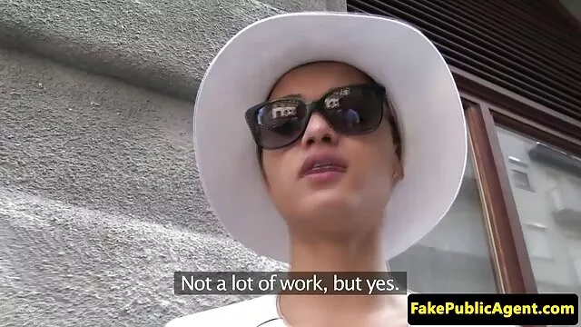 美乳エッチを楽しむ 女の子 用 av 動画