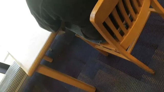 彼らはクソの終わりまでそれらの上で成熟しています 女 向け av 動画