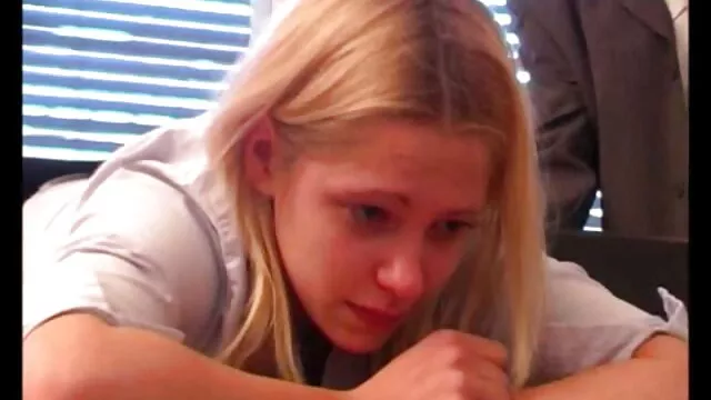 成熟したクーガー。 女性 av イケメン